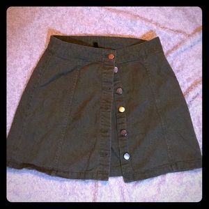 Green H&M skirt